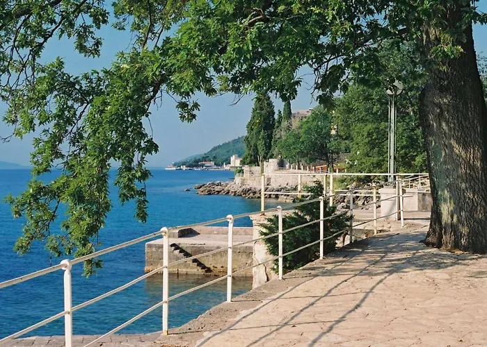 Apartments Lovro